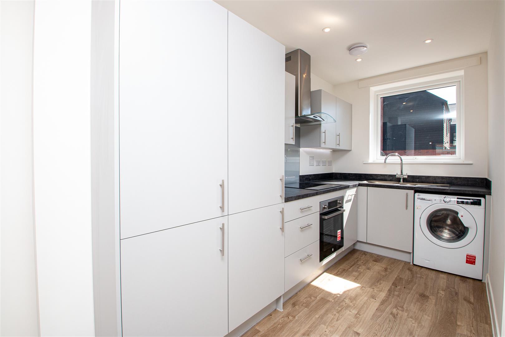2 bed property in Charnwood Circle, Milton Keynes